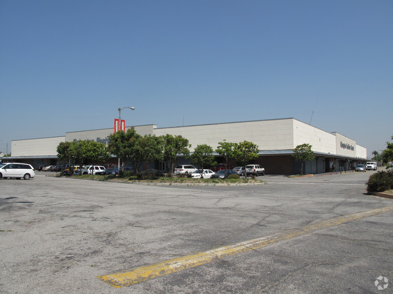 2100 N Long Beach Blvd, Compton, CA for sale - Primary Photo - Image 1 of 1