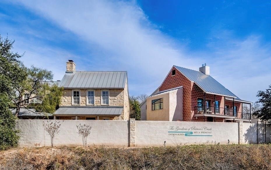 605 E Austin St, Fredericksburg, TX for sale Primary Photo- Image 1 of 1