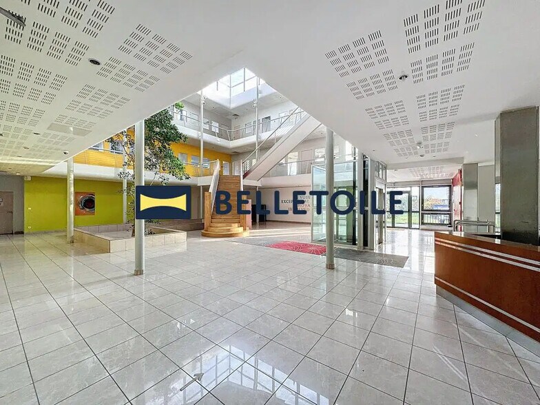 Office in Arcueil for lease - Building Photo - Image 3 of 25