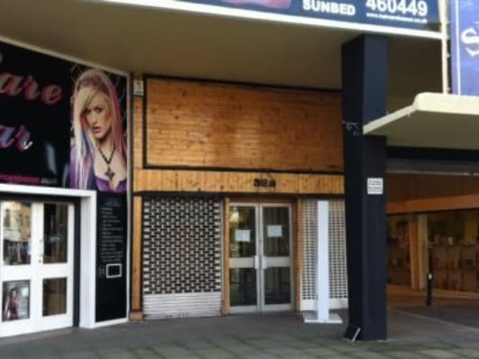 32 Oxford St, Swansea for sale Primary Photo- Image 1 of 1