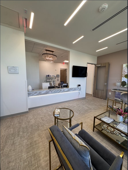 5668 Edwards Ranch Rd, Fort Worth, TX for lease - Interior Photo - Image 3 of 7