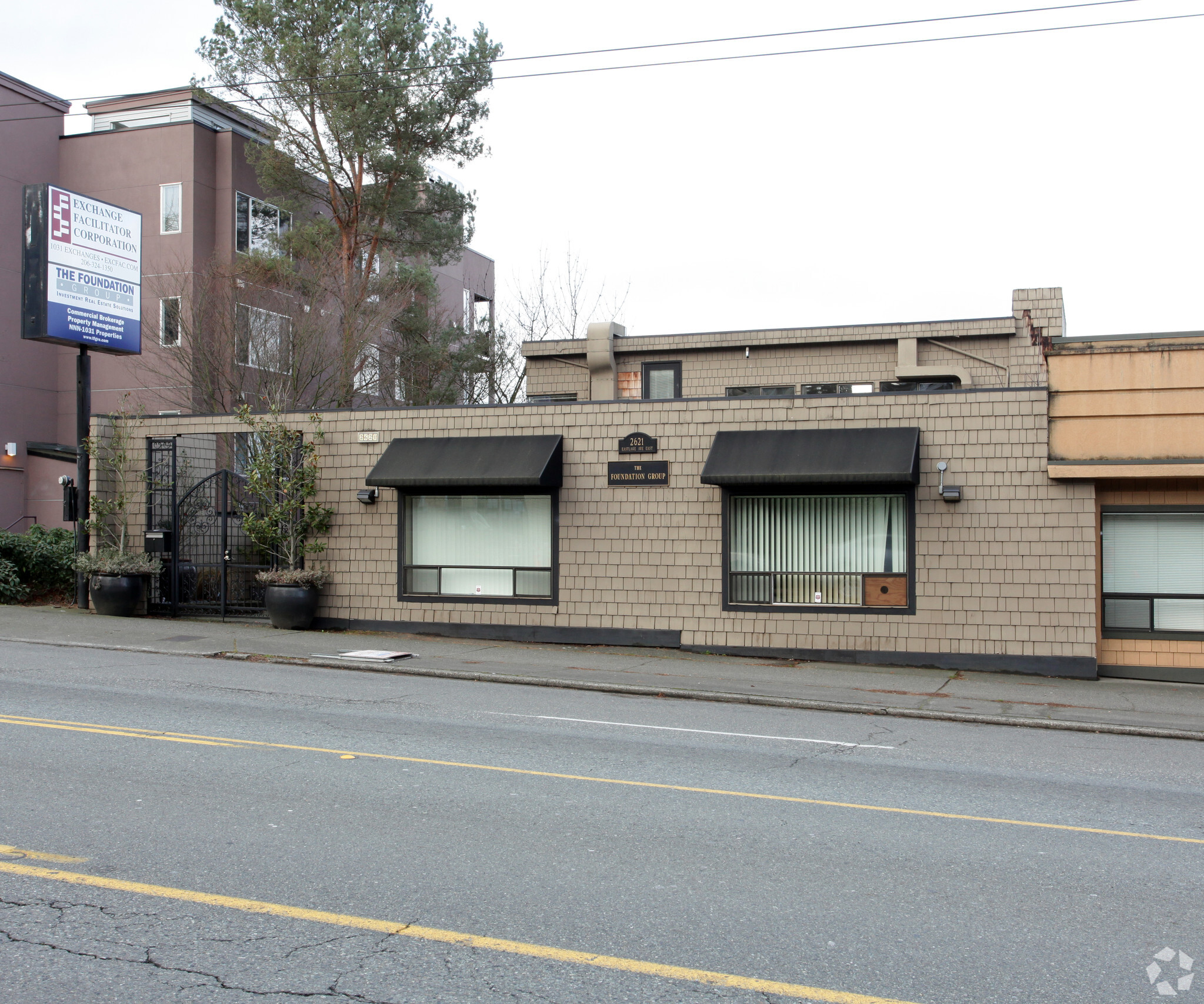 2621 E Eastlake Ave, Seattle, WA for sale Building Photo- Image 1 of 4