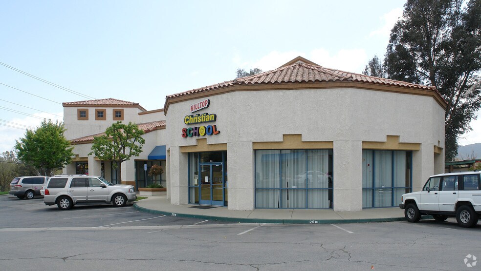 Clinton Keith Rd, Wildomar, CA 92595 Bear Valley Plaza