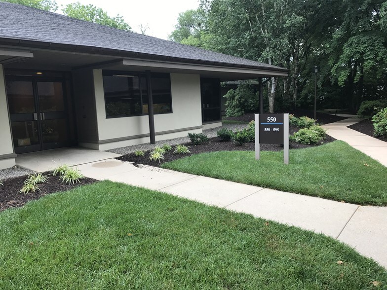 552 Exton Cmns, Exton, PA 19341