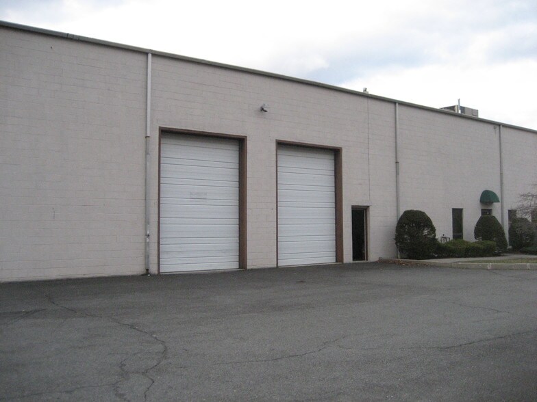 9 Shirley Ave, Somerset, NJ for lease - Building Photo - Image 2 of 28