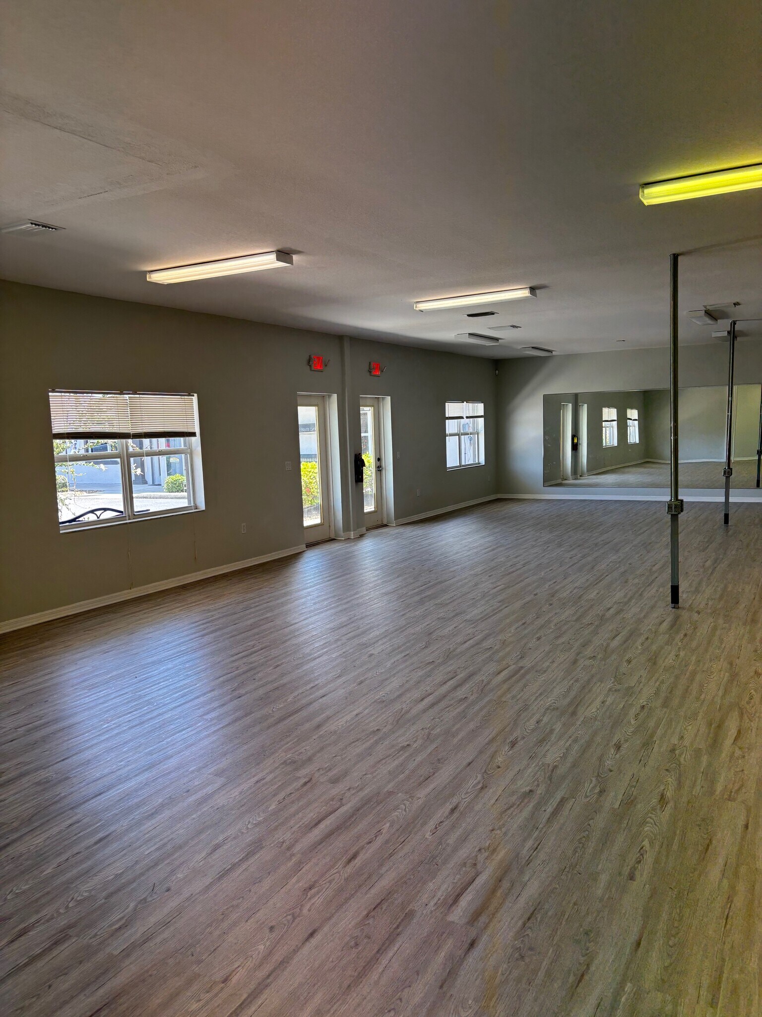 1531 Rio De Janeiro Ave, Punta Gorda, FL for lease Building Photo- Image 1 of 15