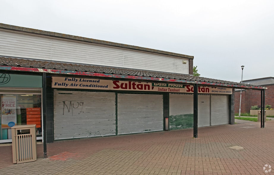 7-8 Great Hollands Sq, Bracknell for sale - Primary Photo - Image 1 of 1