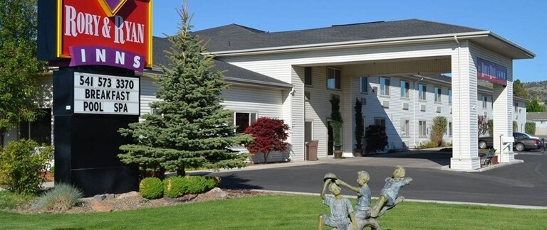 504 Highway 20 N, Hines, OR for sale - Primary Photo - Image 1 of 1