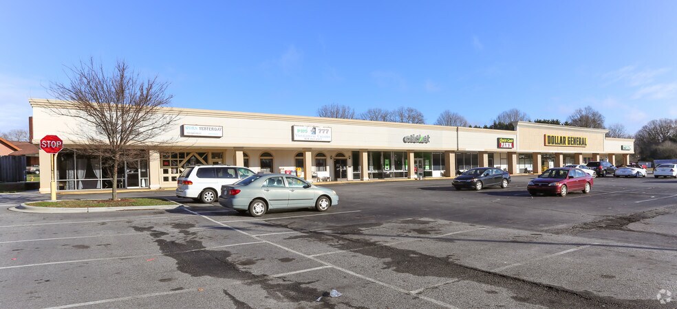 426-448 Conover Blvd W, Conover, NC for sale - Primary Photo - Image 1 of 1