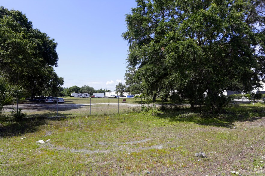 5700 W Linebaugh Ave, Tampa, FL for sale - Primary Photo - Image 1 of 1