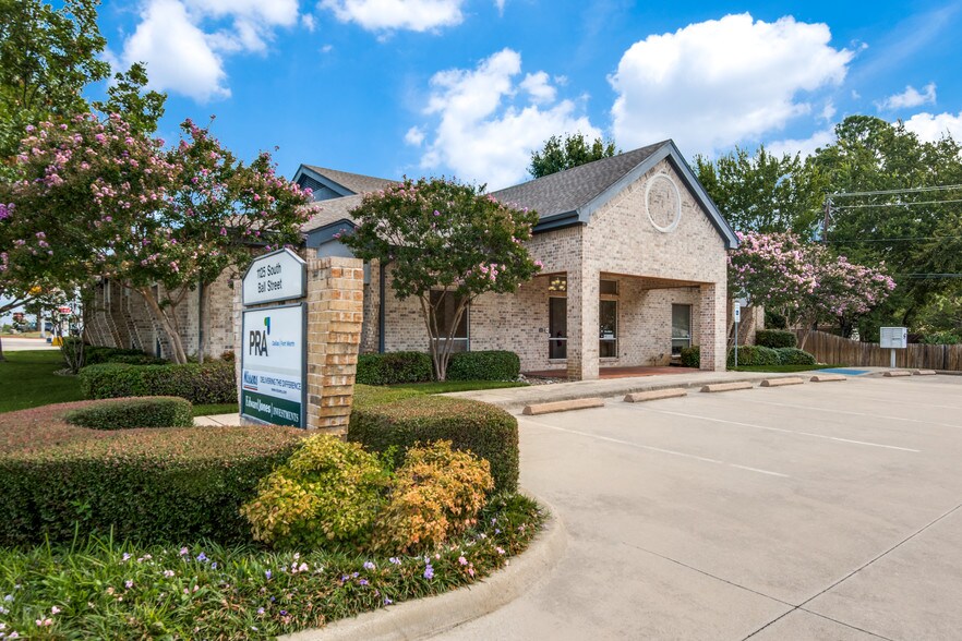1125 S Ball St, Grapevine, TX for sale - Primary Photo - Image 1 of 1