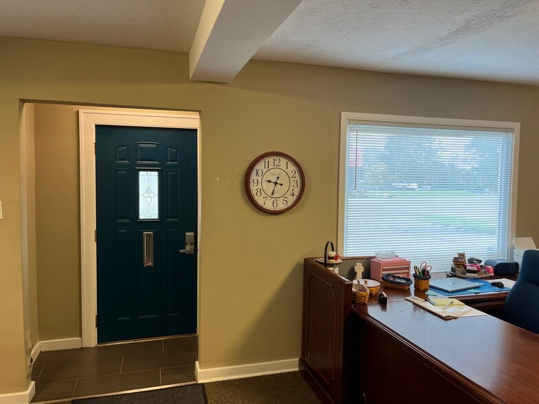 4715 Lincolnway East, Mishawaka, IN for sale - Building Photo - Image 3 of 28