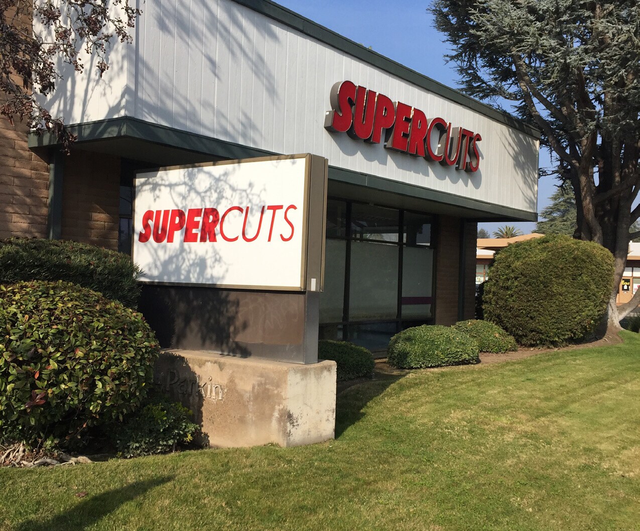 411435 W Shaw Ave, Fresno, CA 93704 Shaw Maroa Shopping Center