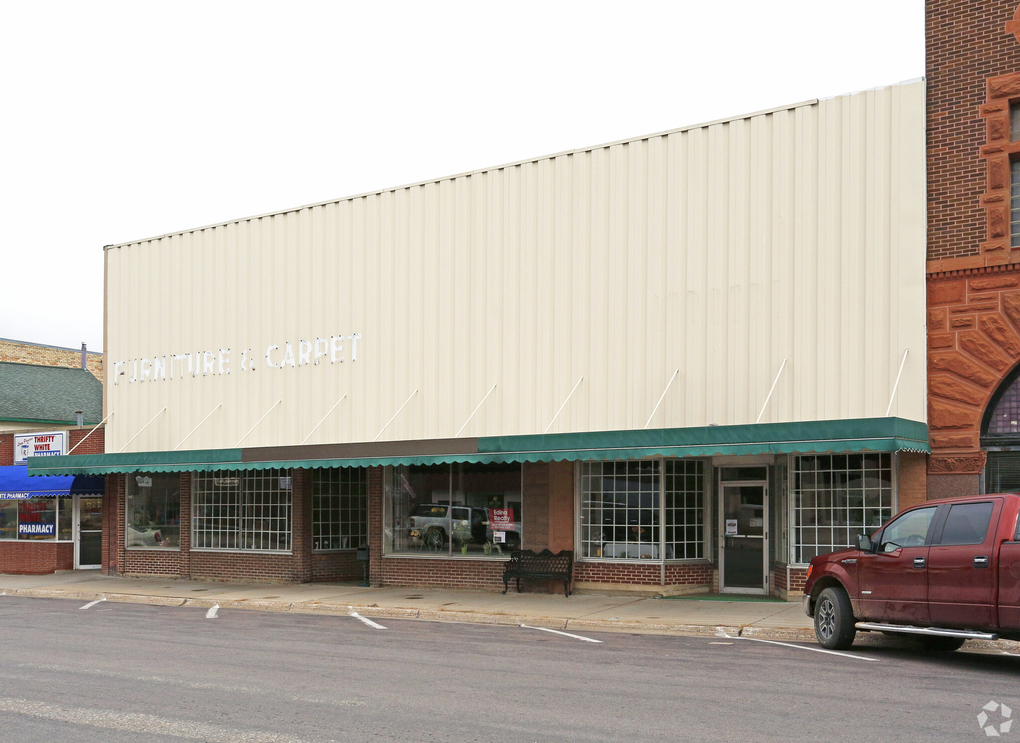 250 Central Ave, Long Prairie, MN for sale Primary Photo- Image 1 of 1