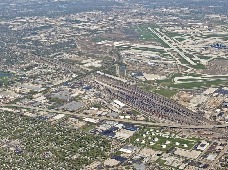 340 County Line Rd, Bensenville, IL for lease - Aerial - Image 3 of 8