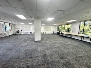 4401 Emerson St, Jacksonville, FL for lease Interior Photo- Image 2 of 5