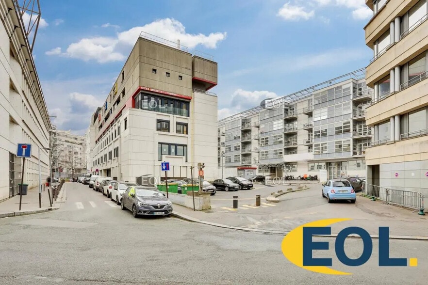 Flex in Paris for lease - Building Photo - Image 2 of 5