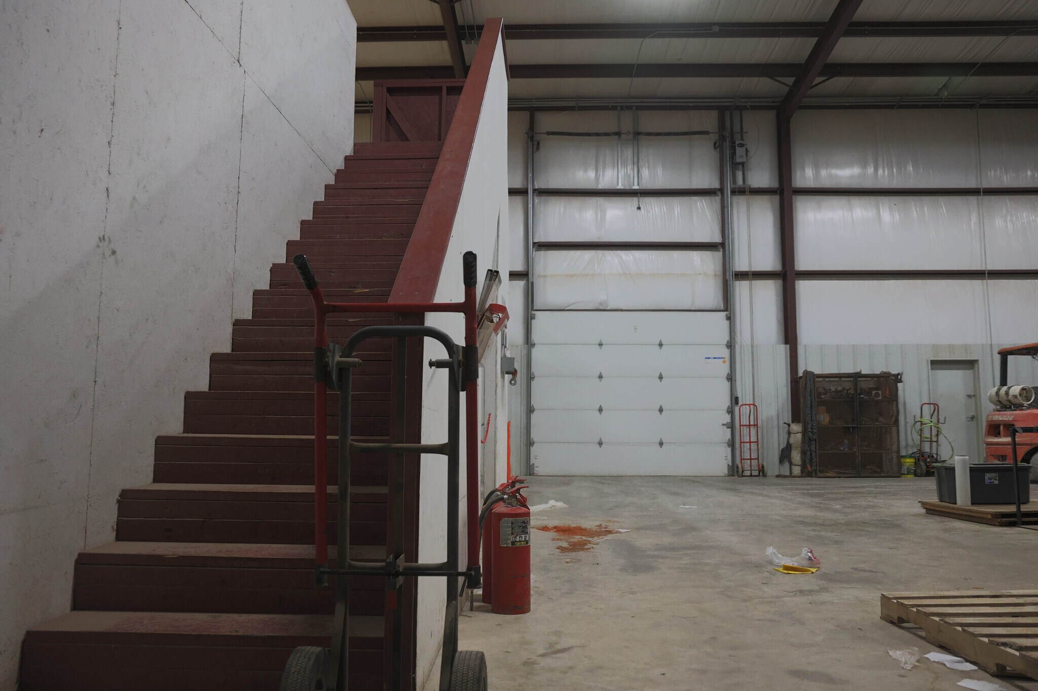 1100 N Mitchell Rd, Hennessey, OK 73742 Building A