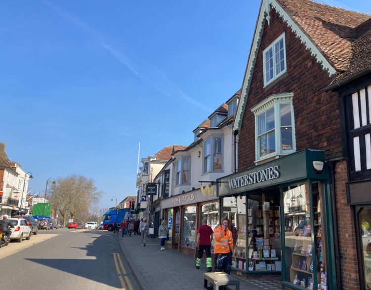 47 High St, Tenterden for sale - Primary Photo - Image 1 of 1