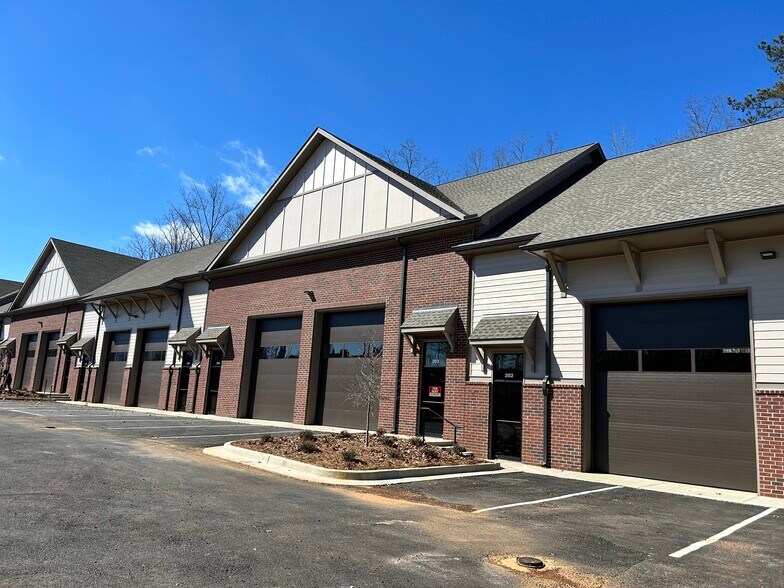 3770 Francis Cir, Alpharetta, GA for lease - Building Photo - Image 3 of 12