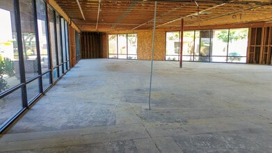 39810 Portola Ave, Palm Desert, CA for lease Interior Photo- Image 2 of 4