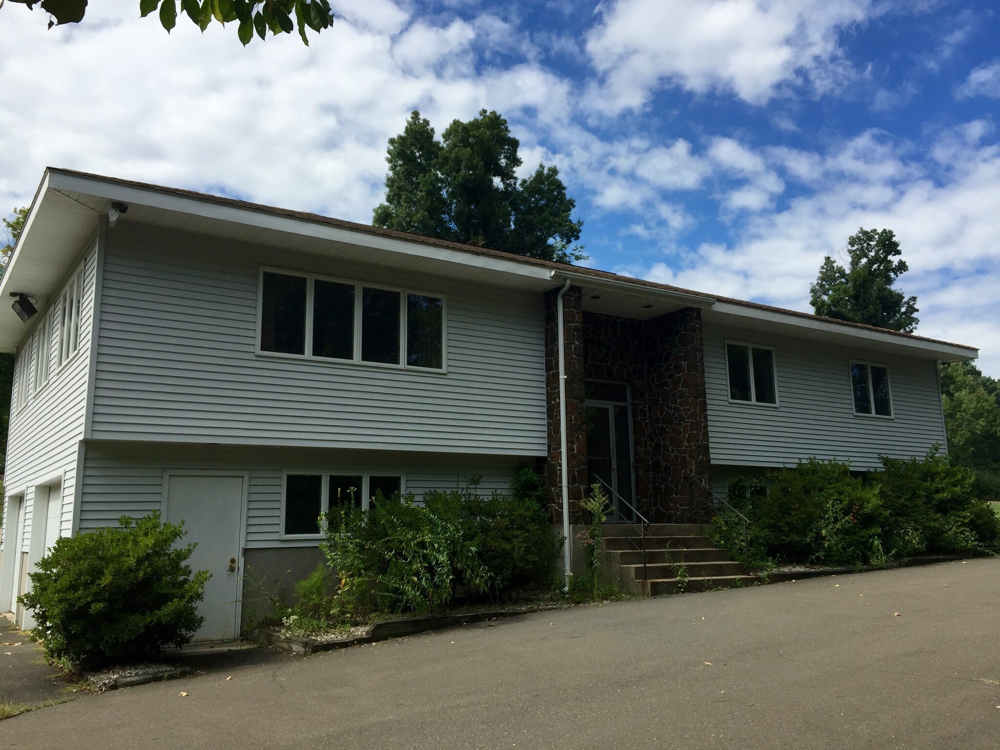 43 West St, Middlefield, CT for sale Building Photo- Image 1 of 1