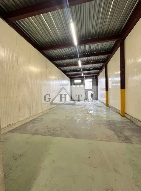 Flex in Brie-Comte-Robert for lease Interior Photo- Image 1 of 4