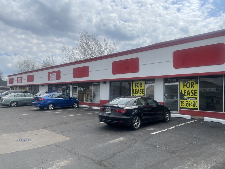 23675-23699 W Seven Mile Rd, Detroit, MI for lease - Building Photo - Image 1 of 3