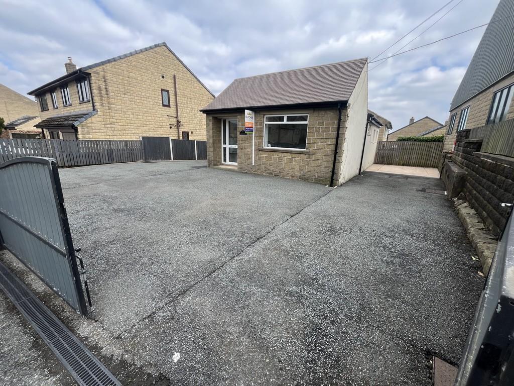 8 Station Rd, Skelmanthorpe for sale Primary Photo- Image 1 of 1