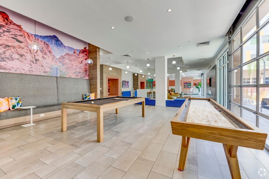 1100 E Apache Blvd, Tempe, AZ for lease - Interior Photo - Image 2 of 24