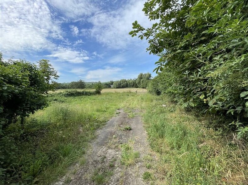 Dorchester Road, Maiden Newton for lease - Building Photo - Image 2 of 4