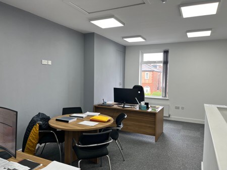 399 Chorley Old Rd, Bolton for lease - Building Photo - Image 1 of 3