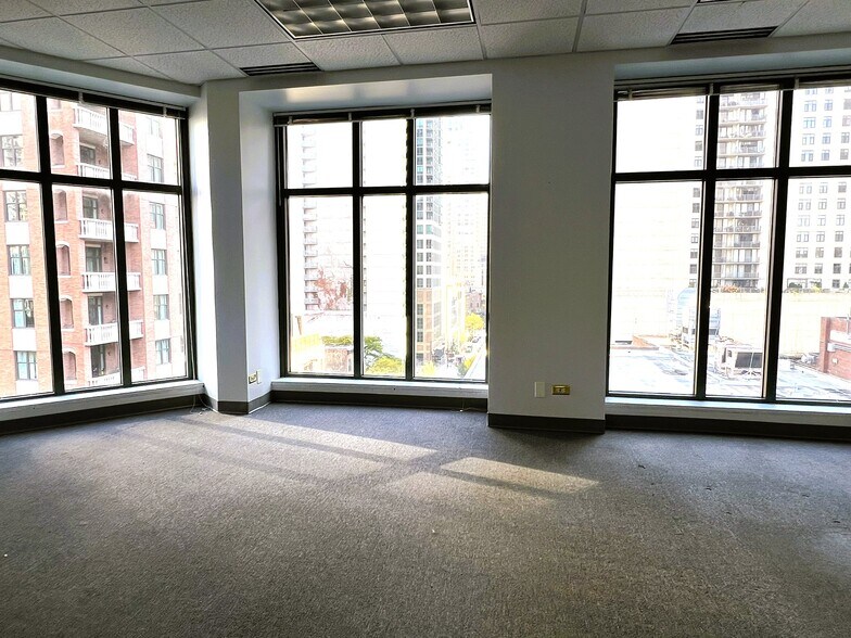650 N Dearborn St, Chicago, IL for lease - Interior Photo - Image 3 of 7