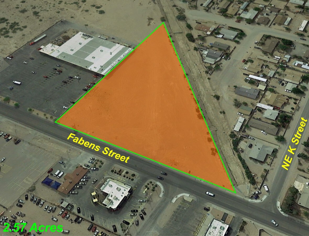 1330 N Fabens Rd, Fabens, TX 79838