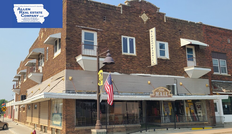 120 W Center St, Monona, IA for sale - Building Photo - Image 1 of 1