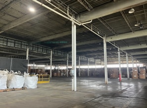 1119 Kickapoo St, Lincoln, IL for sale Interior Photo- Image 2 of 9