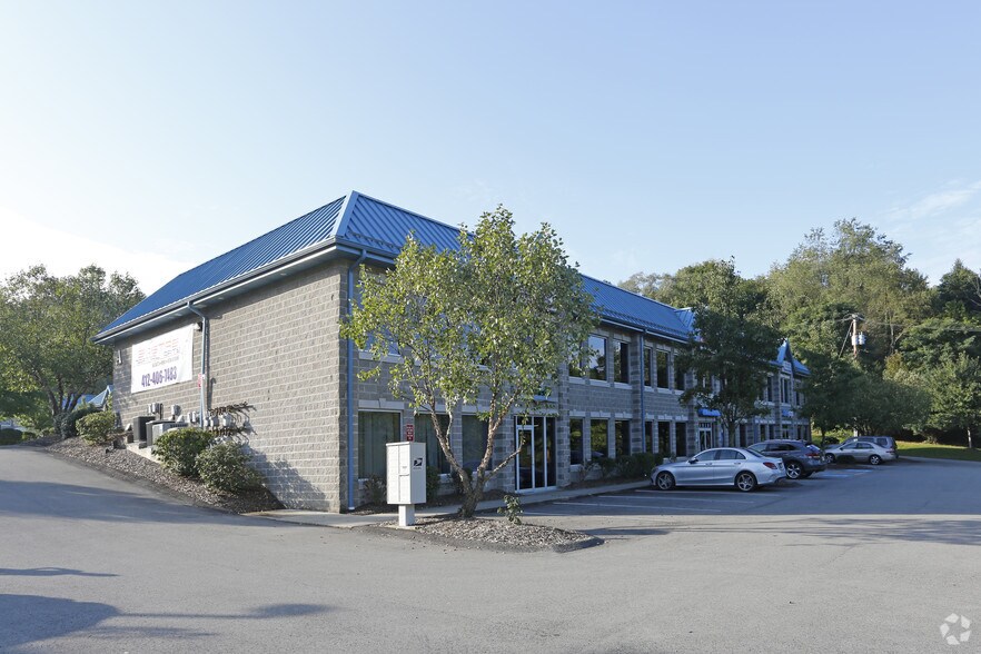 3390 Saxonburg Blvd, Glenshaw, PA for sale - Primary Photo - Image 1 of 1