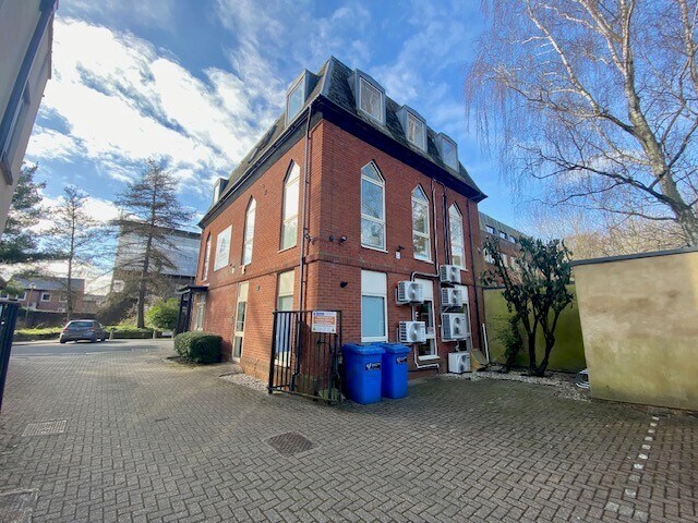 Northbrook St, Newbury for lease - Building Photo - Image 2 of 4