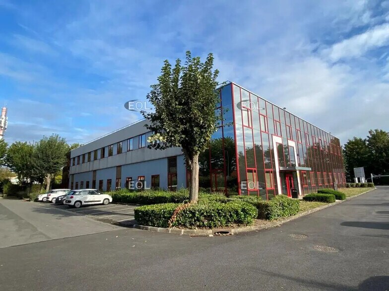 Industrial in Villepinte for sale - Building Photo - Image 1 of 15