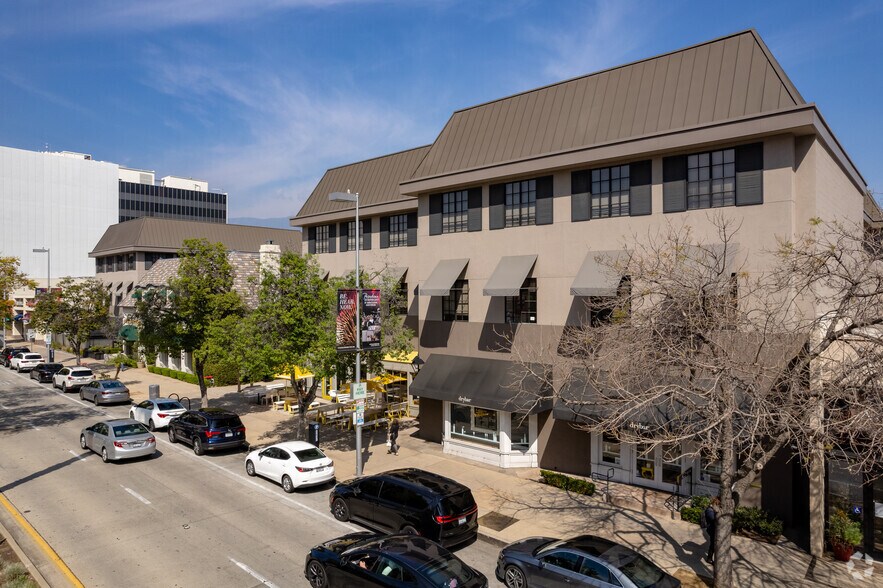 140-146 S Lake Ave, Pasadena, CA for lease - Primary Photo - Image 1 of 10