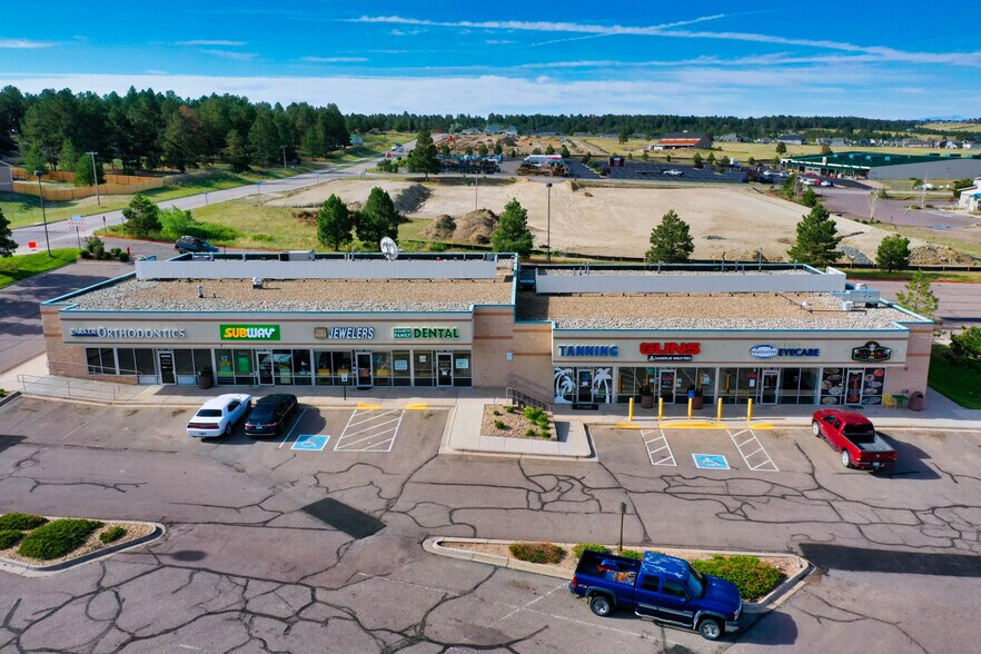 210-240 Elizabeth St, Elizabeth, CO for lease - Building Photo - Image 2 of 13