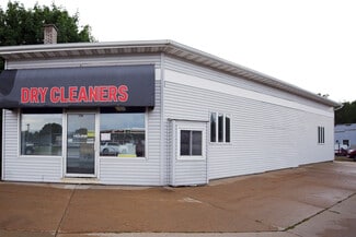 More details for 735 W Main St, Waupun, WI - Office for Sale