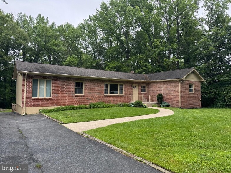 15 Bowleys Quarters Rd, Middle River, MD for lease - Building Photo - Image 1 of 17