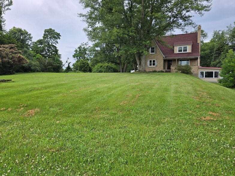 368 Pittsburgh Rd, Butler, PA for sale - Building Photo - Image 3 of 31