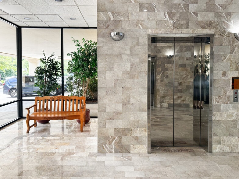 101 Conner Dr, Chapel Hill, NC for lease - Building Photo - Image 3 of 19