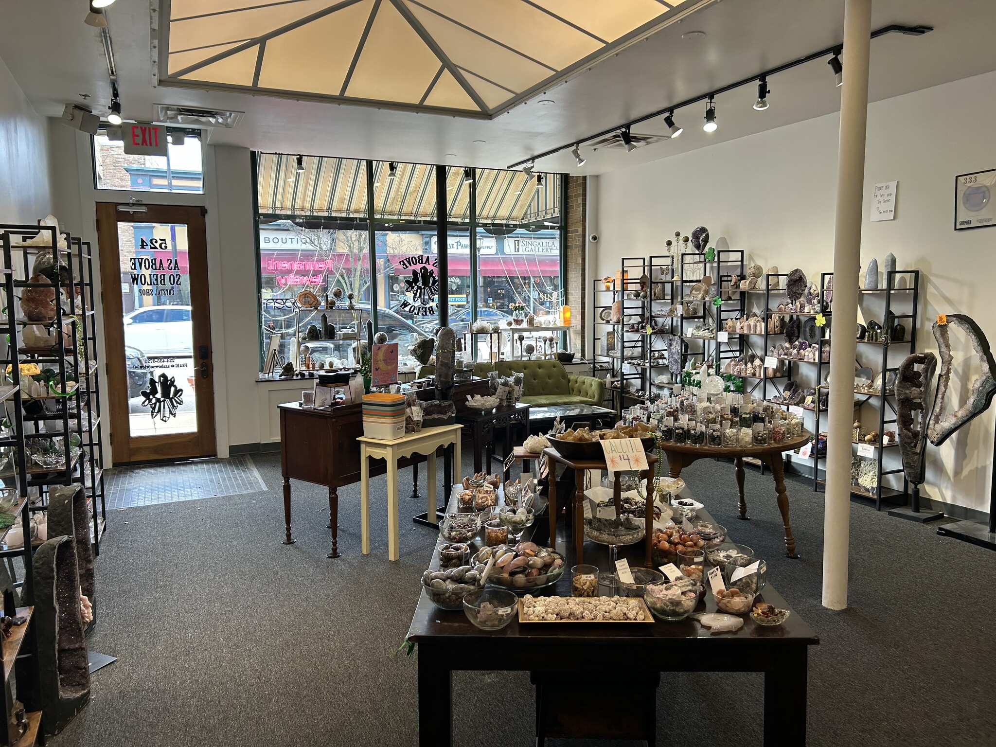518-534 N Milwaukee Ave, Libertyville, IL for lease Interior Photo- Image 1 of 3