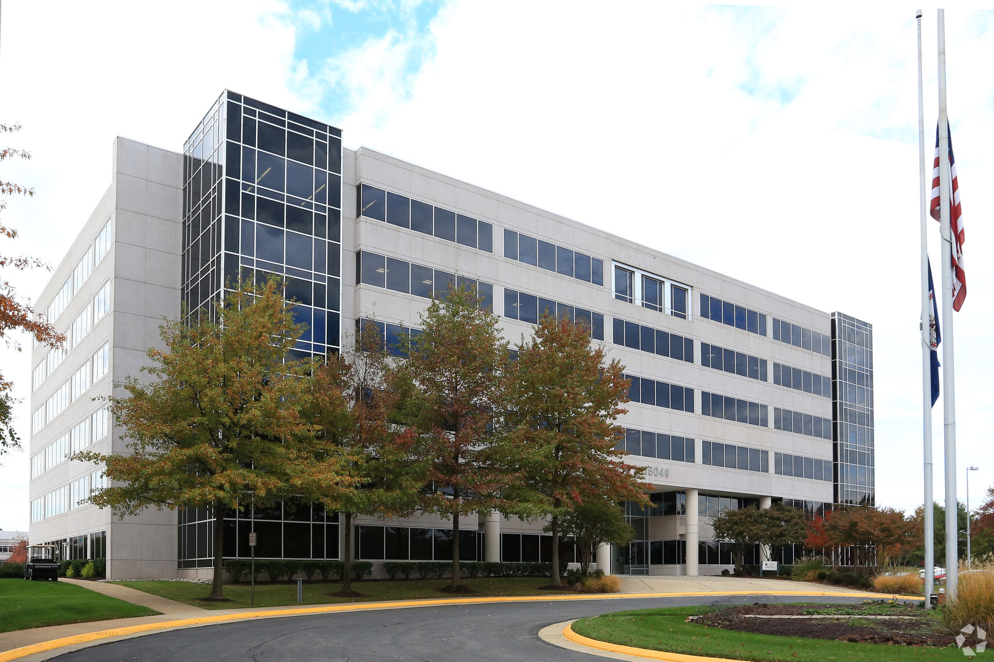 15049 Conference Center Dr, Chantilly, VA for lease Building Photo- Image 1 of 2