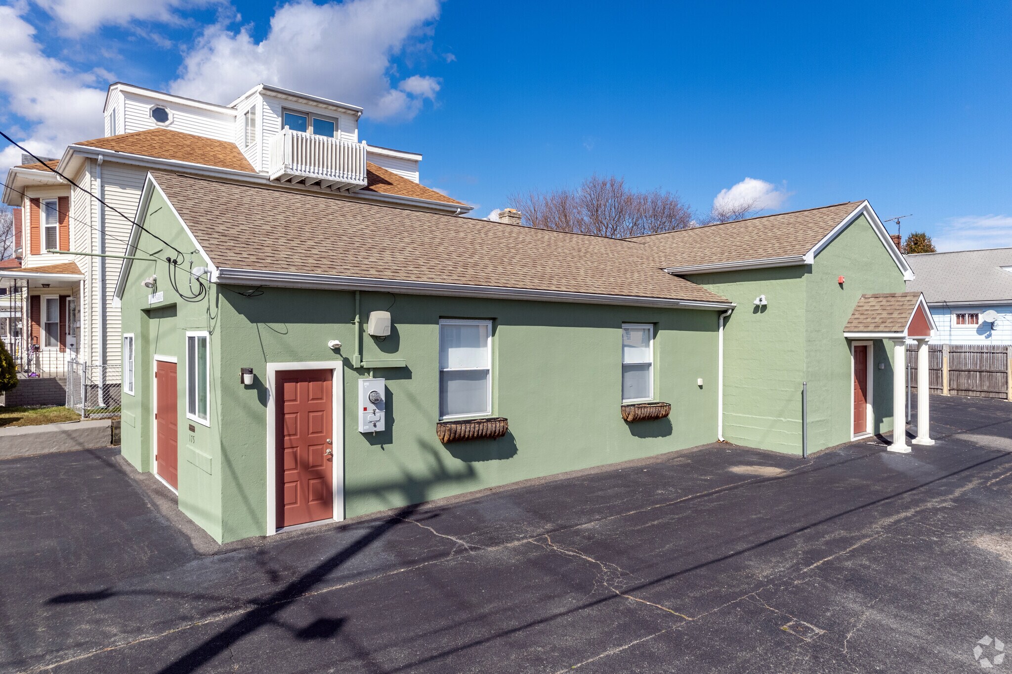 175 Grand Ave, Pawtucket, RI for sale Primary Photo- Image 1 of 1