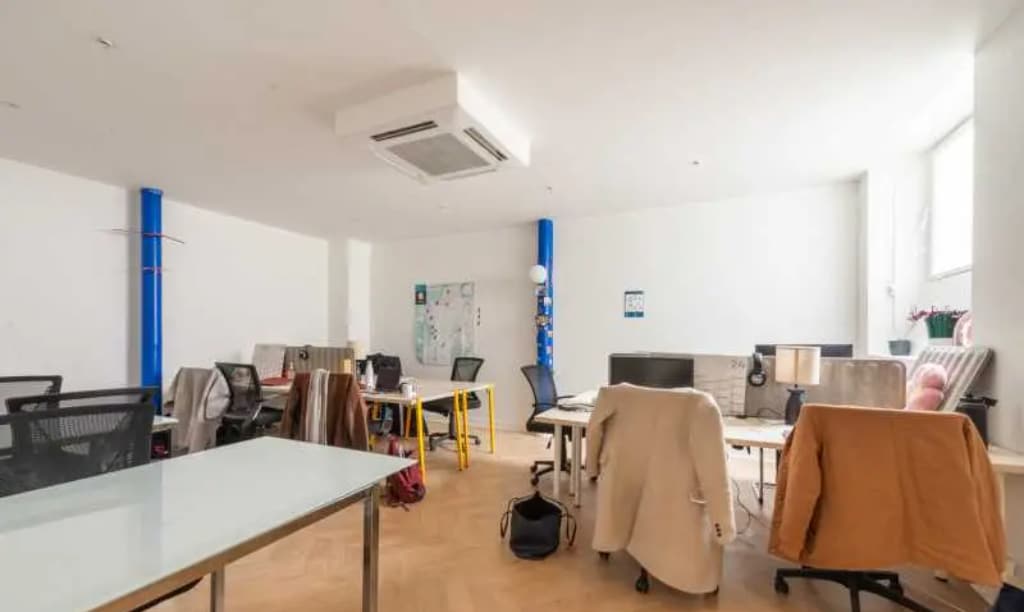 9 Rue Chaptal, Paris for lease Interior Photo- Image 1 of 12