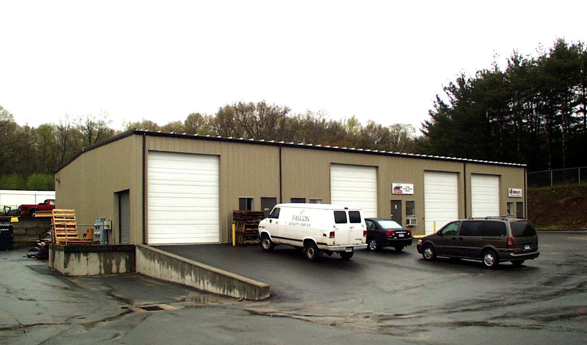 236 Main St, Monroe, CT for sale Primary Photo- Image 1 of 1